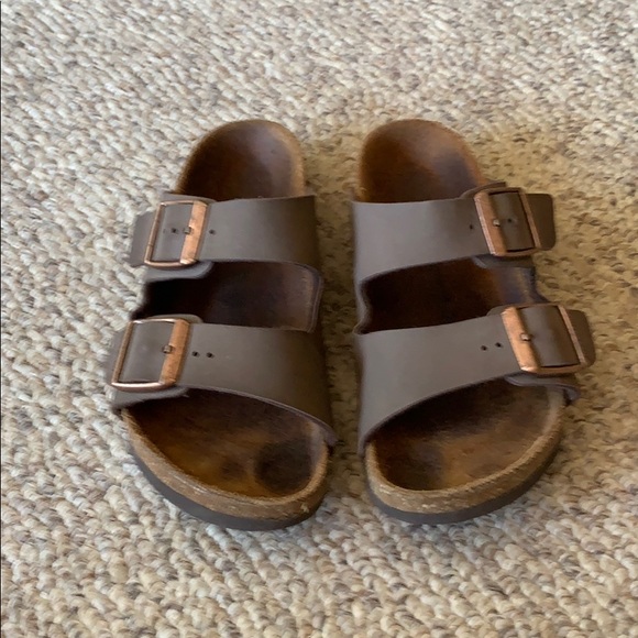 size 2 strappy sandals